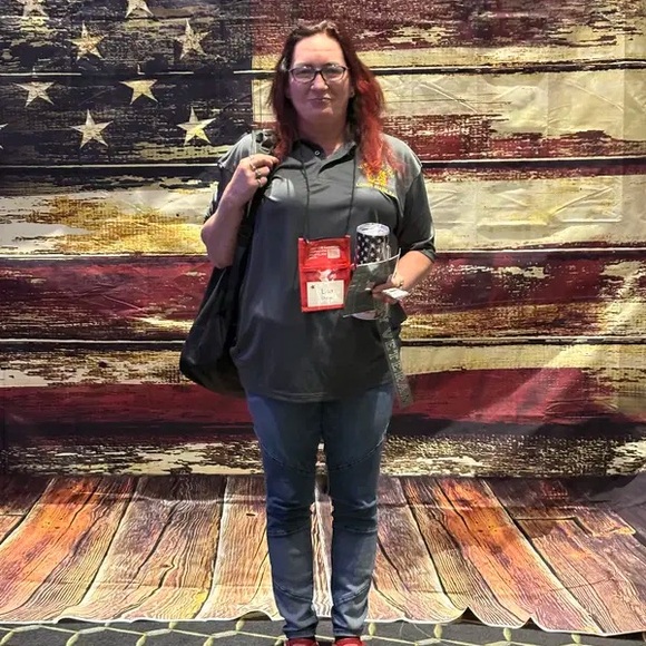 Meet your Posher, Lisa - Picture 7 of 15